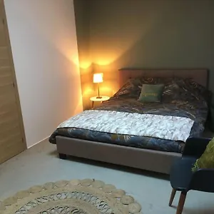 https://chambre-avec-petit-dejeuner-en-provence-luberon.fr-provencehotel.com